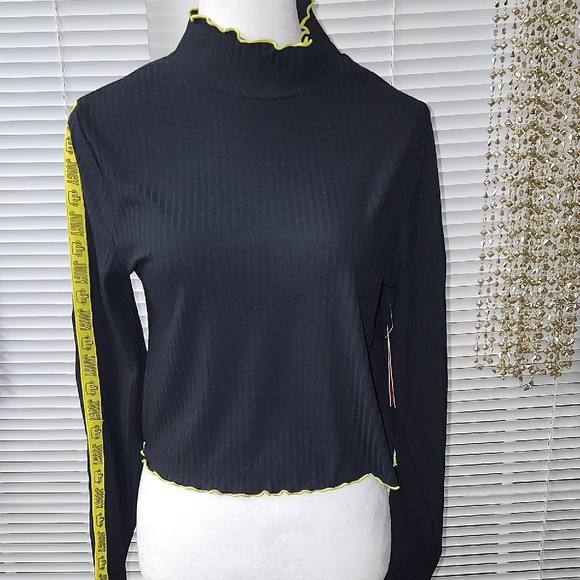 Juicy Couture Black Sweatshirt with Yellow Accents - Picture 5 of 7